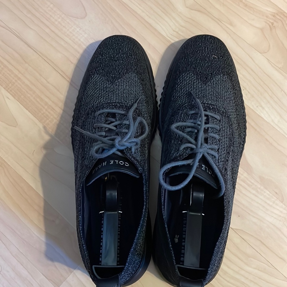 Cole haan ZeroGrand 9 1/2 medium black shoes